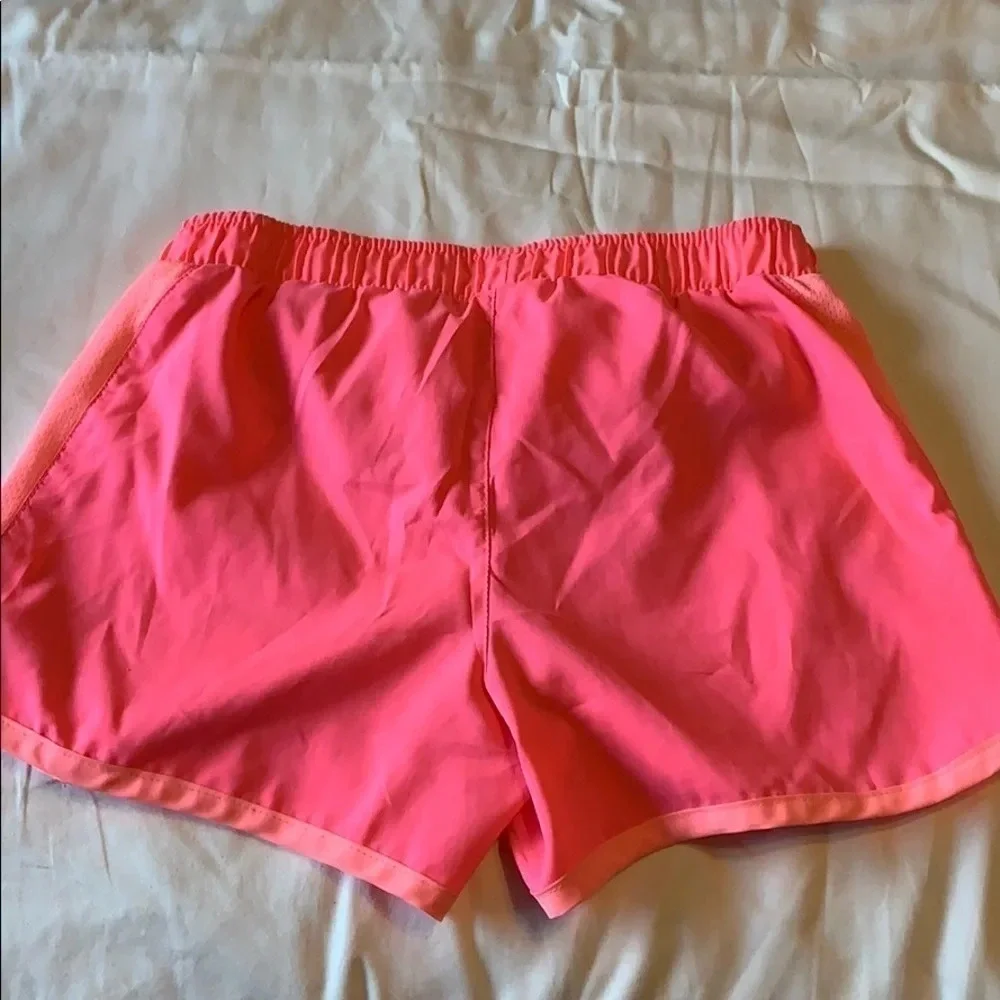 Gap girls athletic shorts size M